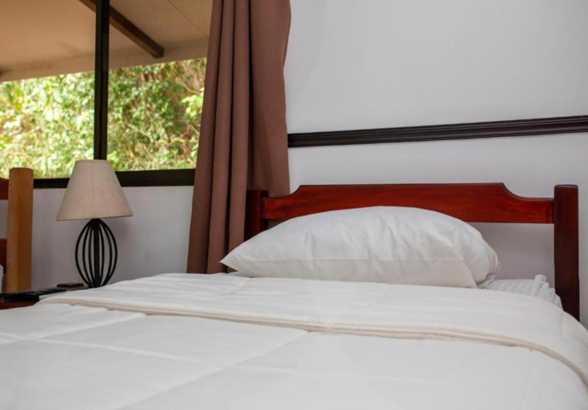 Hacienda La Pacifica Eco-Lodge Canas Room photo