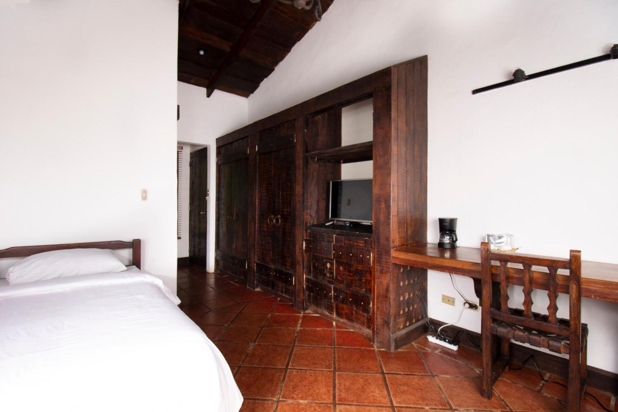 Hacienda La Pacifica Eco-Lodge Canas Room photo